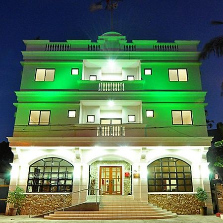 El Haciendero Private Hotel Iloilo City Eksteriør billede