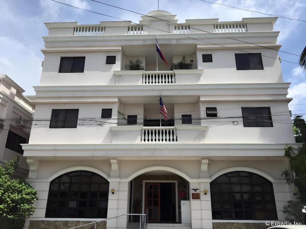 El Haciendero Private Hotel Iloilo City Eksteriør billede