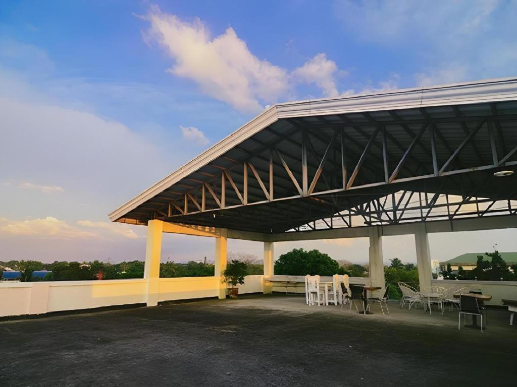 El Haciendero Private Hotel Iloilo City Eksteriør billede