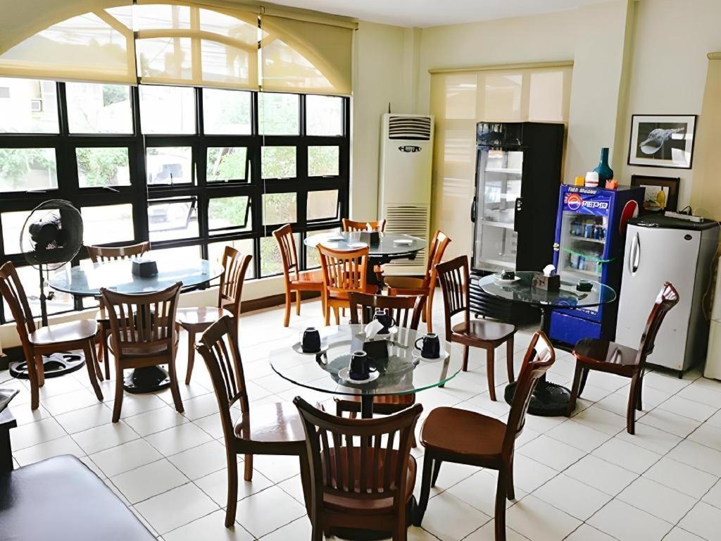 El Haciendero Private Hotel Iloilo City Eksteriør billede
