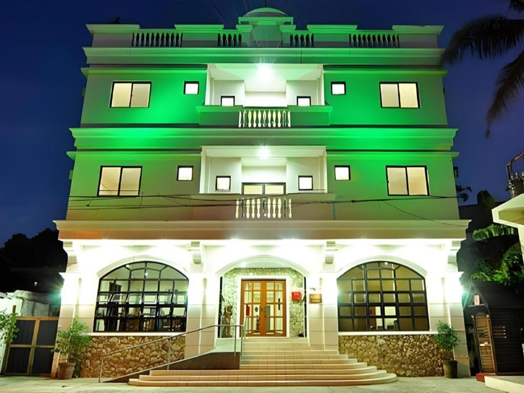 El Haciendero Private Hotel Iloilo City Eksteriør billede