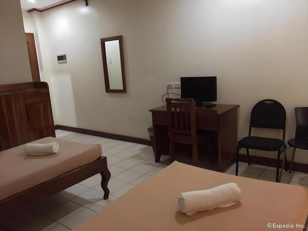 El Haciendero Private Hotel Iloilo City Eksteriør billede