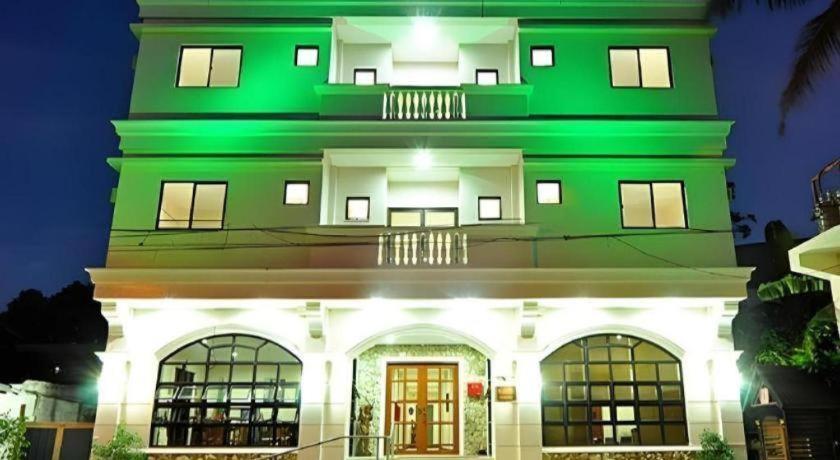 El Haciendero Private Hotel Iloilo City Eksteriør billede