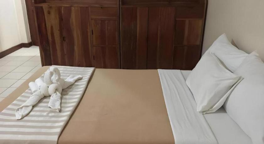 El Haciendero Private Hotel Iloilo City Eksteriør billede