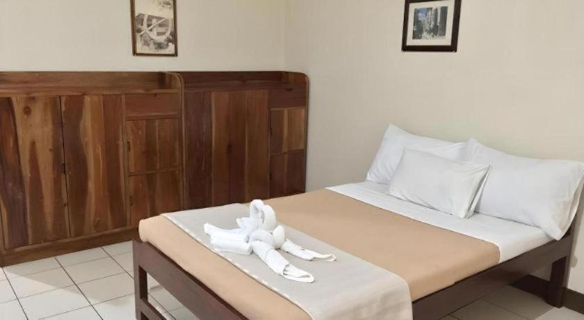 El Haciendero Private Hotel Iloilo City Eksteriør billede