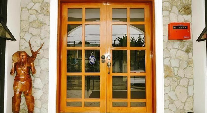 El Haciendero Private Hotel Iloilo City Eksteriør billede